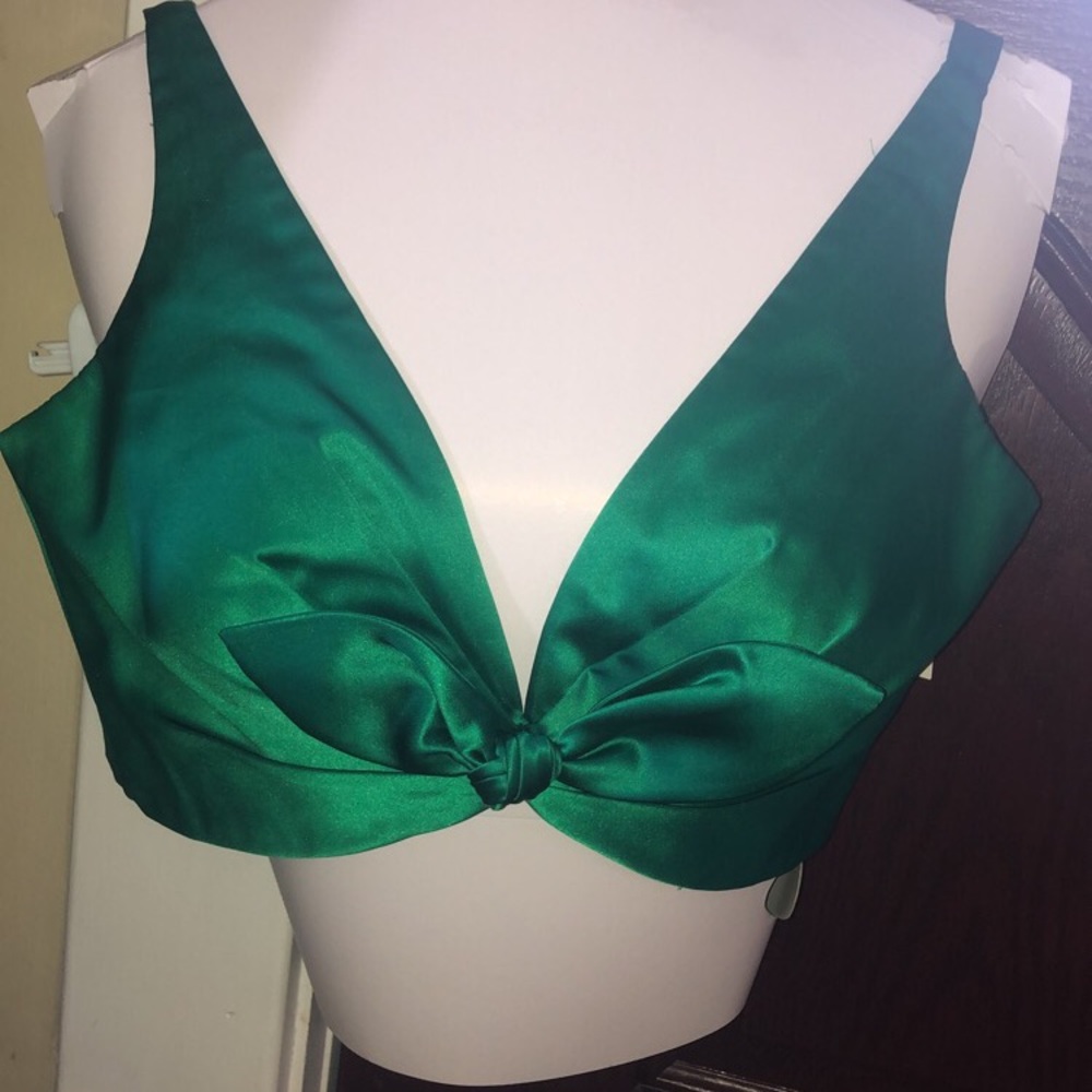Sherri Hill dress 💚